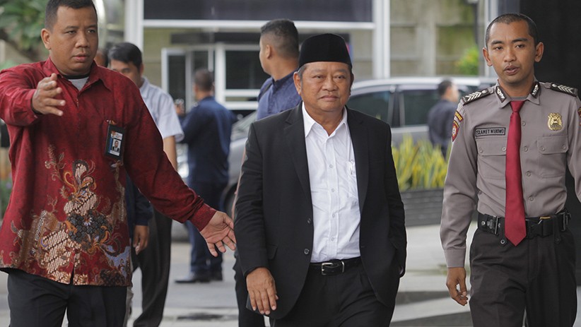 Kena OTT, Bupati Sidoarjo Saiful Ilah Tiba di KPK - Bagian 1