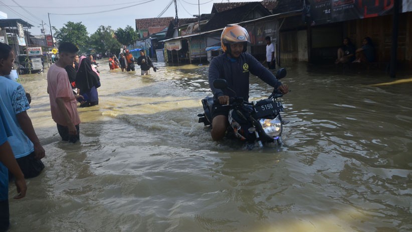 Hujan Deras Guyur Grobogan, Sekolah dan Rumah Sakit Terendam Banjir - Bagian 4