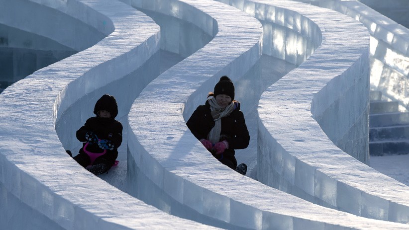 Warna-warni Kemegahan Festival Es Terbesar Dunia di China - Bagian 6