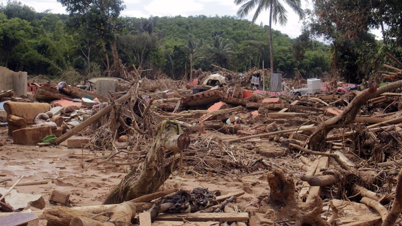 Korban Banjir Bandang Lebak Butuh Alat Berat untuk Angkut Puing dan Lumpur - Bagian 2