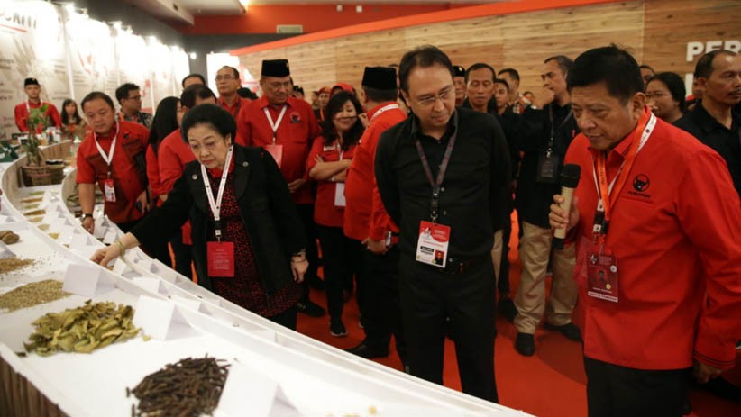 Megawati dan Prananda Kunjungi Pameran Rempah-Rempah - Bagian 2