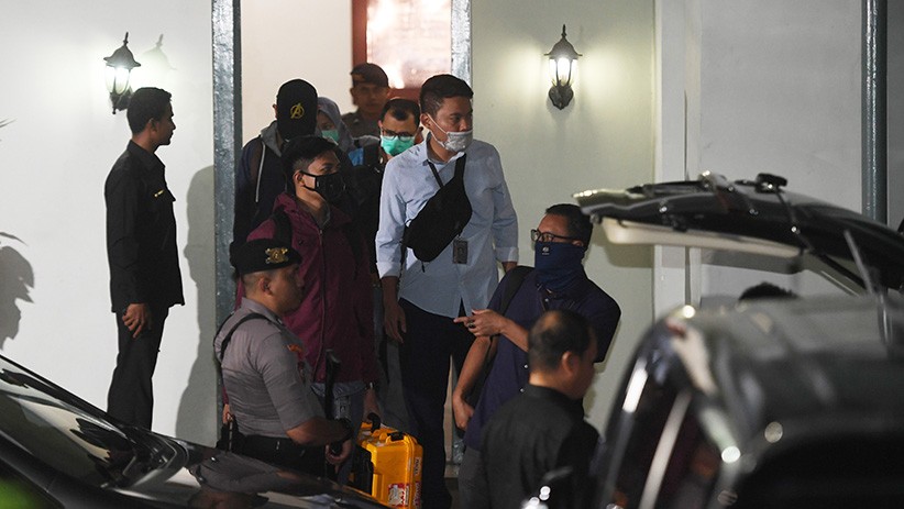 Cari Bukti Suap, KPK Geledah Kantor KPU - Bagian 2