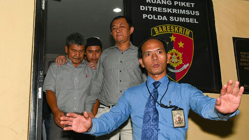 Mark Up Lahan Kuburan, Wakil Bupati Oku Johan Anuar Ditahan Polisi - Bagian 2