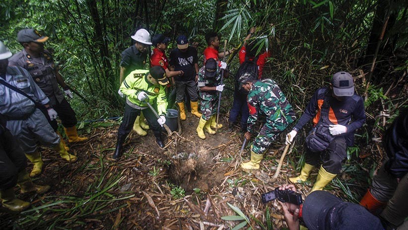 Tambang Emas Ilegal di Gunung Pongkor Bogor Ditertibkan untuk Cegah Longsor - Bagian 1
