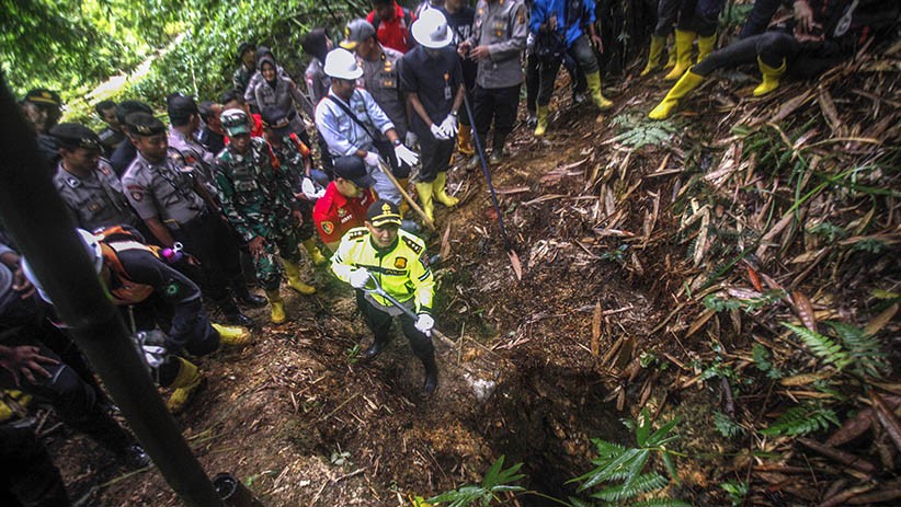 Tambang Emas Ilegal di Gunung Pongkor Bogor Ditertibkan untuk Cegah Longsor - Bagian 2