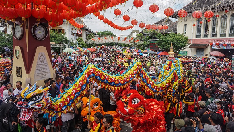 Jelang Imlek, Ribuan Warga Ramaikan Grebeg Sudiro 2020 di Solo - Bagian 2