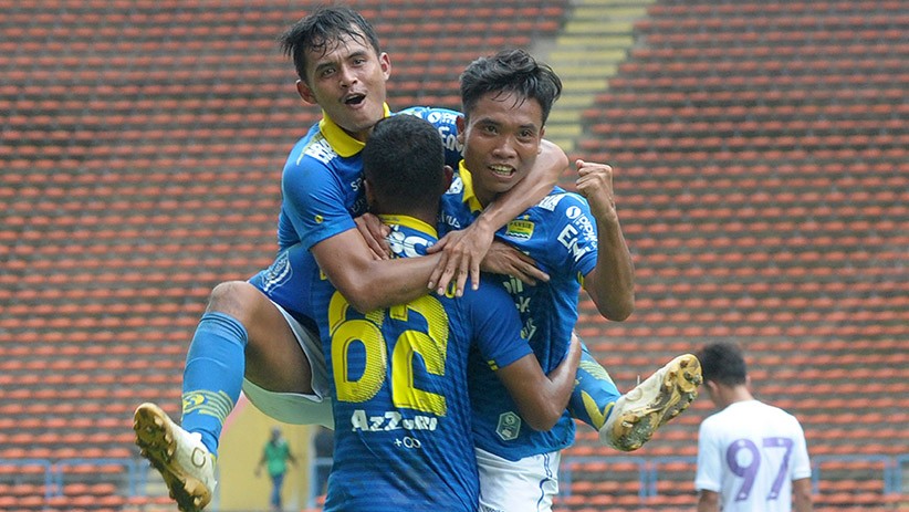 Persib Bandung Kalahkan Hanoi FC 2-0 - Bagian 1