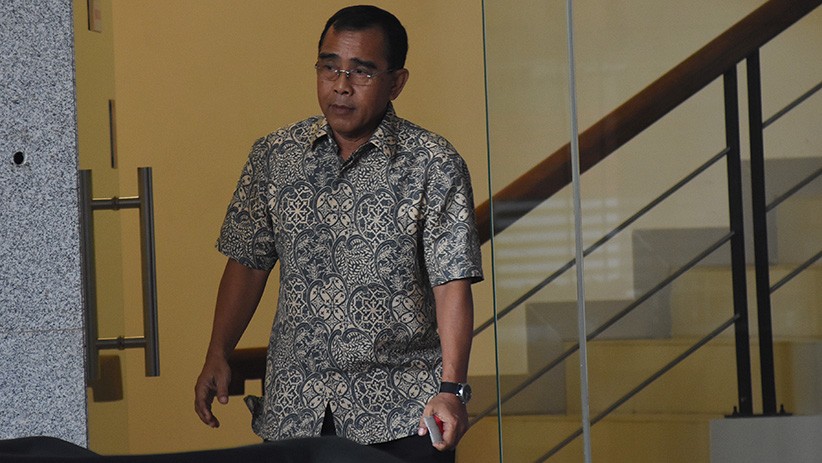 KPK Periksa Ketua KONI Pusat Tono Suratman - Bagian 2