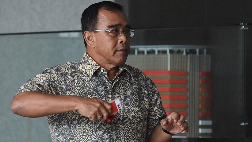 KPK Periksa Ketua KONI Pusat Tono Suratman - Bagian 1