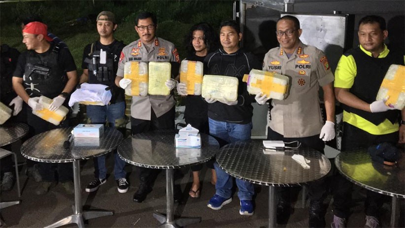 3 Kurir Narkoba Tewas Ditembak Polisi saat Bawa 288 Kilogram Sabu - Bagian 2