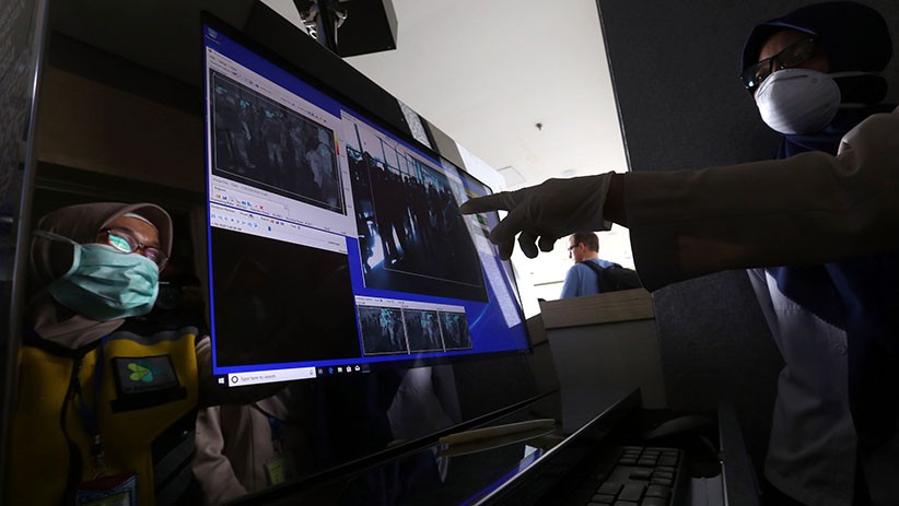 Cegah Virus Korona, KKP Surabaya Cek Kesehatan Penumpang dari China - Bagian 6