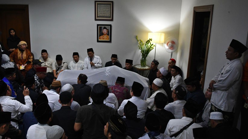 Gus Sholah Meninggal, Sore Ini Dimakamkan di Tebuireng - Bagian 1