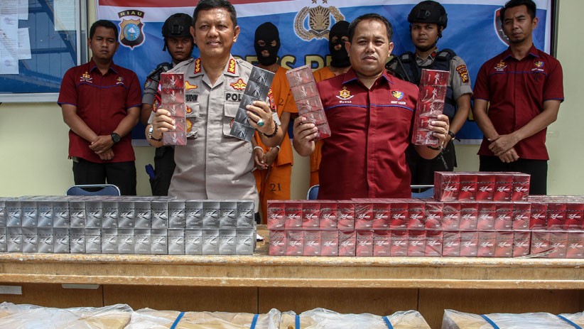 Polairud Polda Riau Gagalkan Penyelundupan 25 Ribu Bungkus Rokok Ilegal - Bagian 1