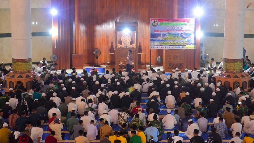 Menko Polhukam bersama Warga Natuna Doa Bersama untuk Keselamatan Indonesia - Bagian 2