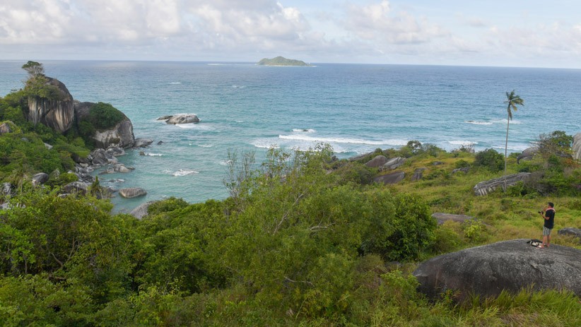 Melihat Keindahan Geopark Tanjung Senubing di Natuna - Bagian 3