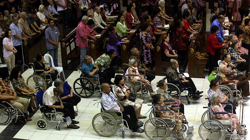 Misa Hari Orang Sakit Sedunia di Gereja Santa Maria Tak Bercela Surabaya - Bagian 4