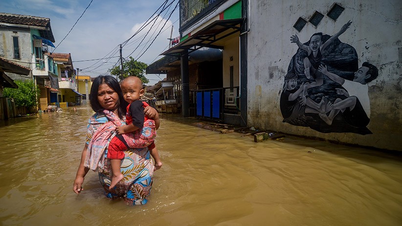 Banjir Rendam Ratusan Rumah di Kabupaten Bandung Sejak Tiga Hari - Bagian 2