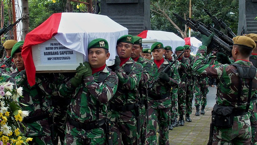 Kecelakaan Helikopter Mi-17, Empat Prajurit TNI Dimakamkan di TMP Giri Tunggal - Bagian 2