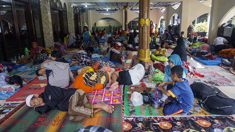 Dampak Banjir di Pekalongan, 1.347 Orang Mengungsi - Bagian 1