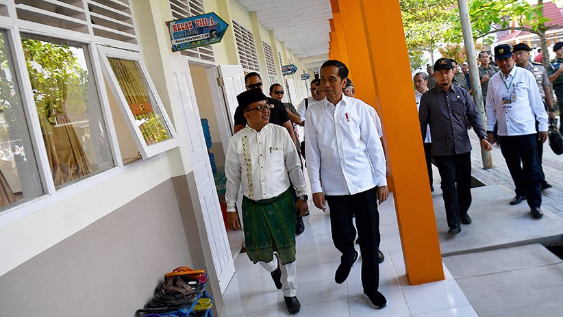Presiden Jokowi Resmikan Madrasah yang Direhabilitasi dan Renovasi di Pekanbaru - Bagian 5