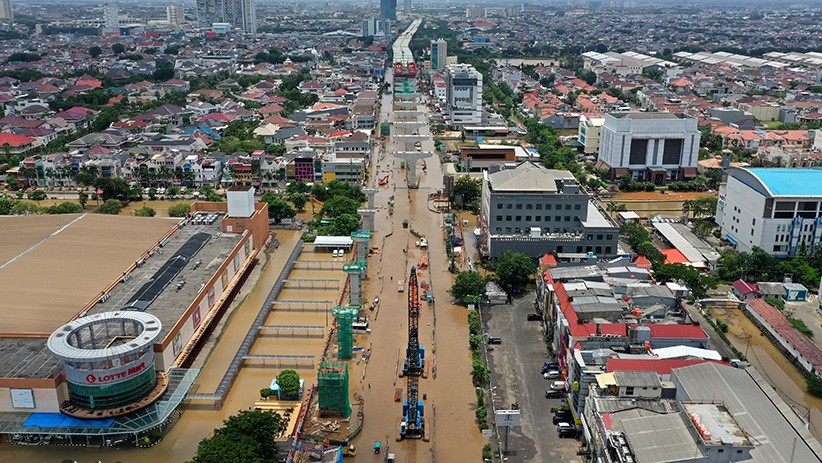 Penampakan dari Udara Banjir Kelapa Gading, Aktivitas Warga Lumpuh - Bagian 3