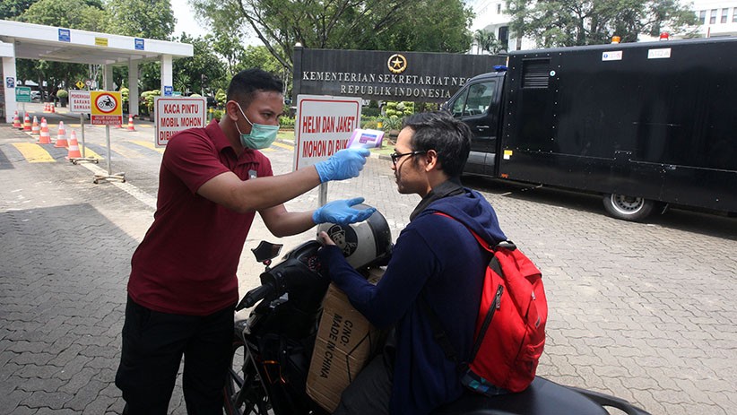 Cegah Virus Korona, Suhu Tubuh Para Menteri Diperiksa sebelum Masuk Istana - Bagian 5