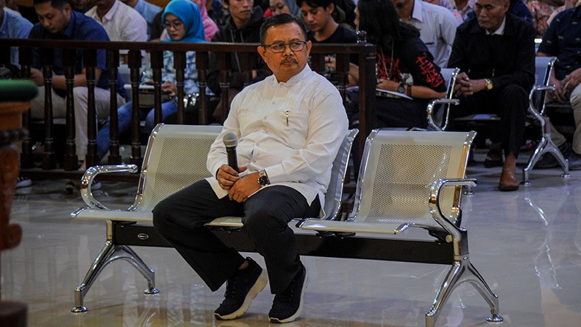 Sidang Perdana, Bupati Indramayu Nonaktif Didakwa Terima Suap Rp3,9 Miliar - Bagian 2