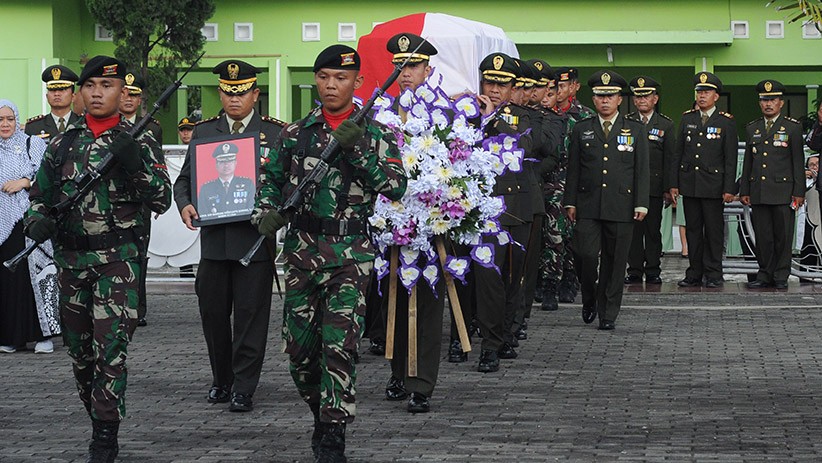 Pemakaman Letkol Bambang Kristianto Bawono, Korban Kecelakaan Speedboat Paspampres - Bagian 1