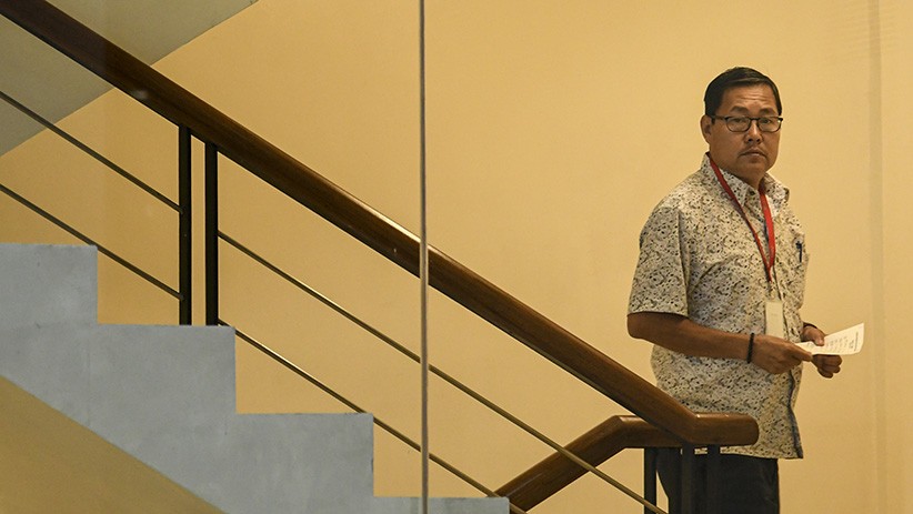 Saksi Kasus Suap, Mantan Ketua DPRD Bengkalis Diperiksa KPK - Bagian 3