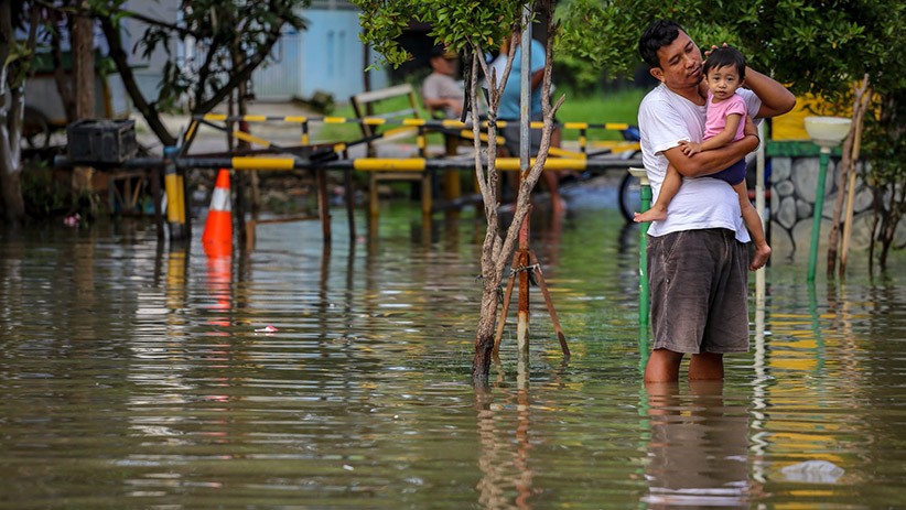 Banjir di Total Persada Tangerang, Akses Jalan Tertutup - Bagian 3
