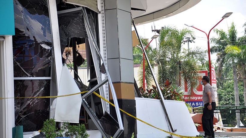 title Korban Ledakan Ramayana Plaza Medan Bertambah Jadi 3 Orang Korban Ledakan Ramayana Plaza Medan Bertambah Jadi 3 Orang