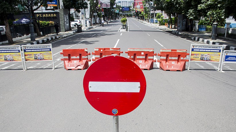 title Petugas Gabungan Bendung Pemudik di 232 Titik selama PSBB Jabar Petugas Gabungan Bendung Pemudik di 232 Titik selama PSBB Jabar