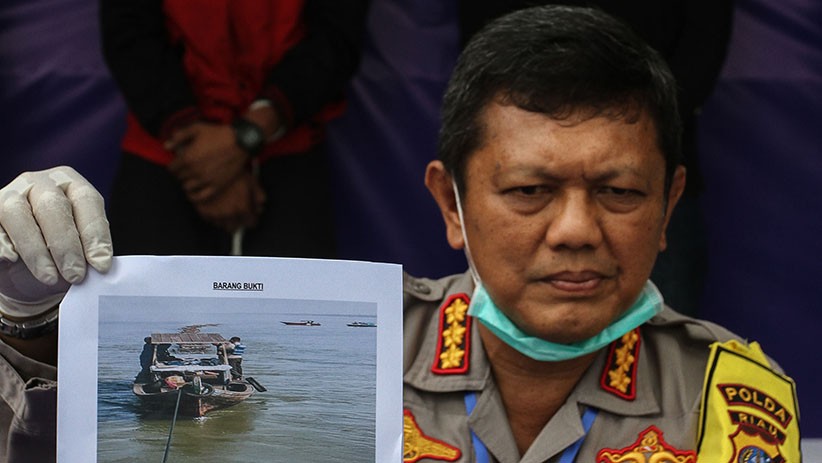 Polairud Polda Riau Tangkap Pelaku Pembalakan Liar, 55 Rakit Kayu Meranti Disita - Bagian 2
