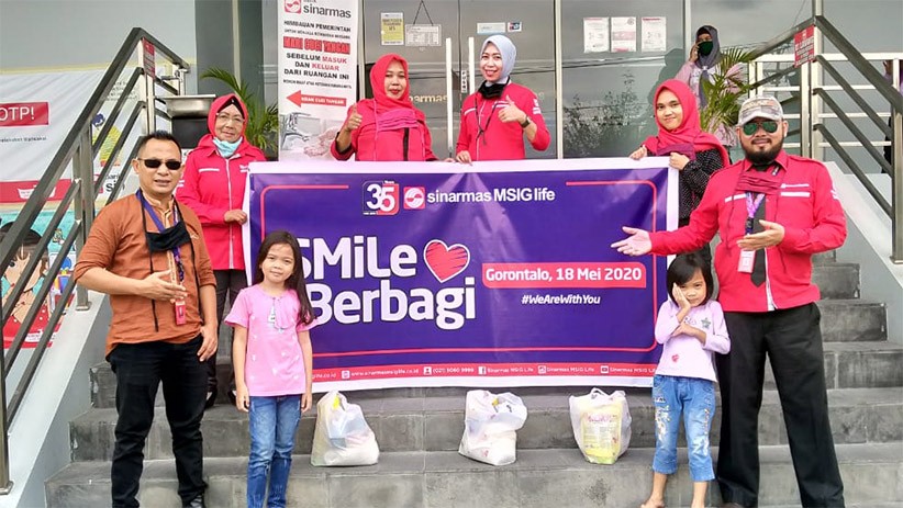 Peduli Masyarakat Terdampak Covid-19, SMiLe Berbagi Bantuan Serentak di 11 Kota - Bagian 4