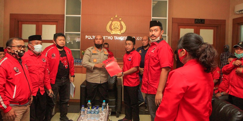 PDIP Kota Tangerang Dukung Polisi Ungkap Aktor Intelektual Pembakaran Bendera Partai - Bagian 3