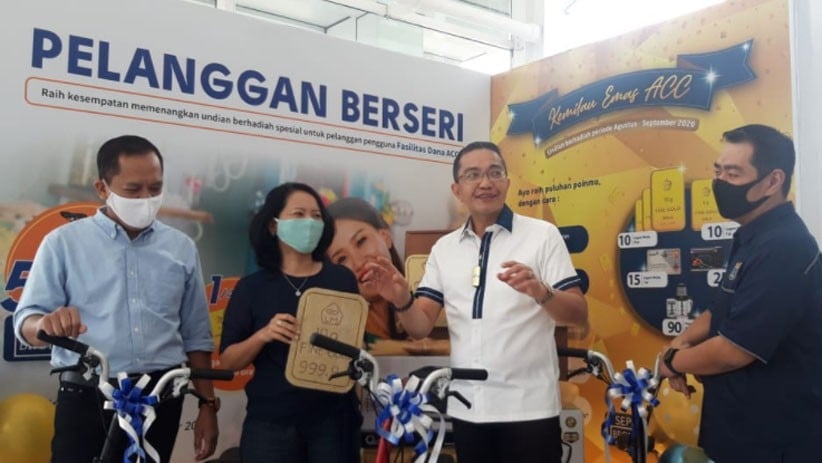 Sambut Hari Pelanggan Nasional, ACC Bagikan 20 Sepeda Brompton dan 1 Kg Emas - Bagian 3