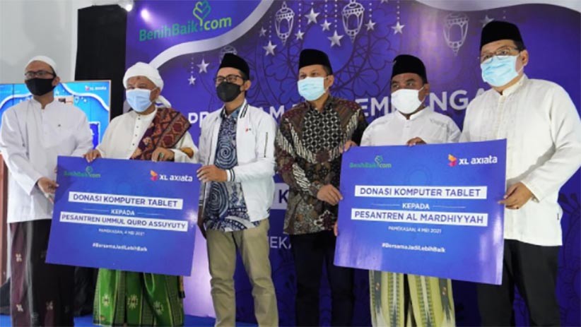 Program Desa Digital, XL Axiata Donasikan 100 Laptop Melalui Komunitas Pesantren - Bagian 3