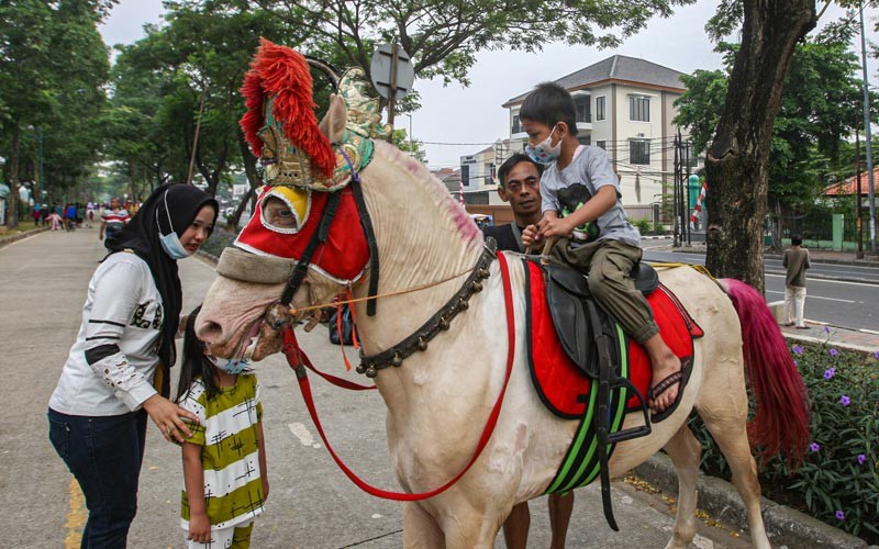 Wisata Murah Meriah, Naik Kuda di BKT Cukup Bayar Rp10.000 - Bagian 4