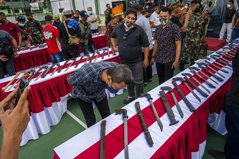 Ratusan Senjata Tradisional dan Pusaka Dipamerkan di Palu - Bagian 2