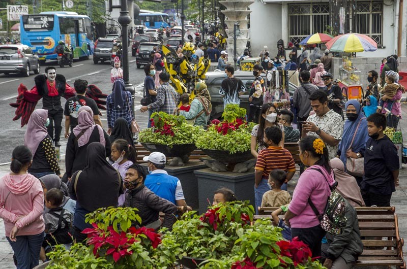  Kawasan Wisata Kota Bandung Mulai Ramai - Bagian 1