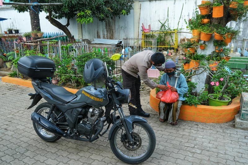 Dirikan Tempat Belajar di Kuburan, Begini Kepedulian Aiptu Paleweri Terhadap Anak Miskin  - Bagian 7
