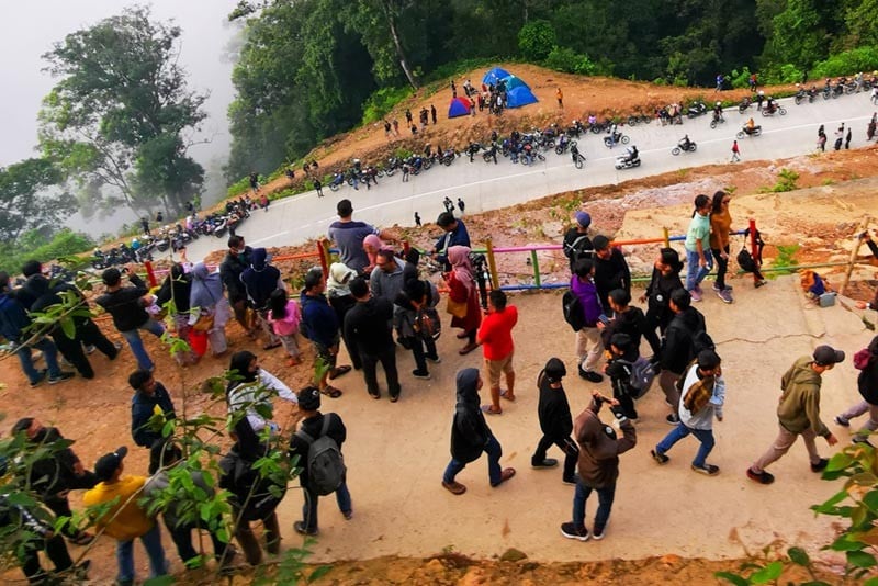  Menikmati Keindahan Negeri di Atas Awan Citorek - Bagian 2