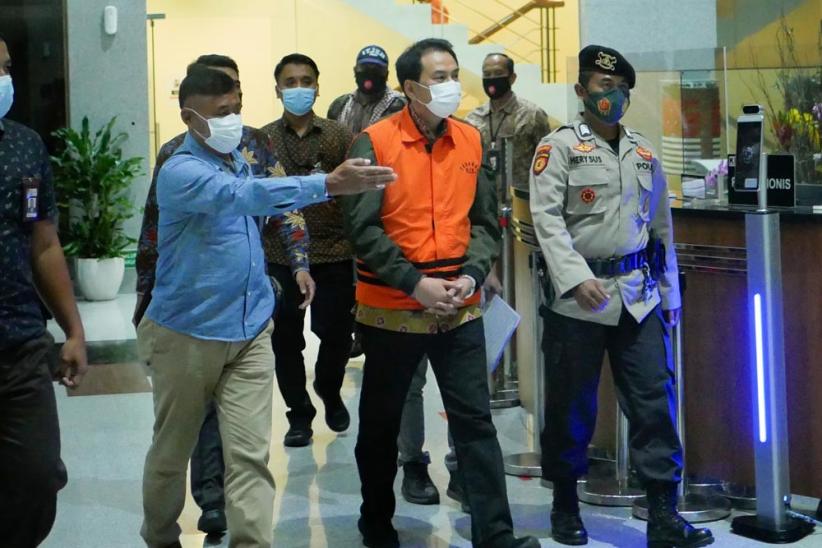 title  Azis Syamsuddin Isolasi Mandiri 14 Hari di Rutan Polres Jaksel   Azis Syamsuddin Isolasi Mandiri 14 Hari di Rutan Polres Jaksel