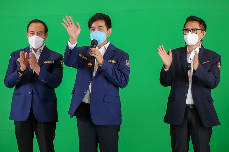 Gibran Hadiri Syukuran HUT Ke-61 Karang Taruna dan Doa Lintas Agama  - Bagian 1