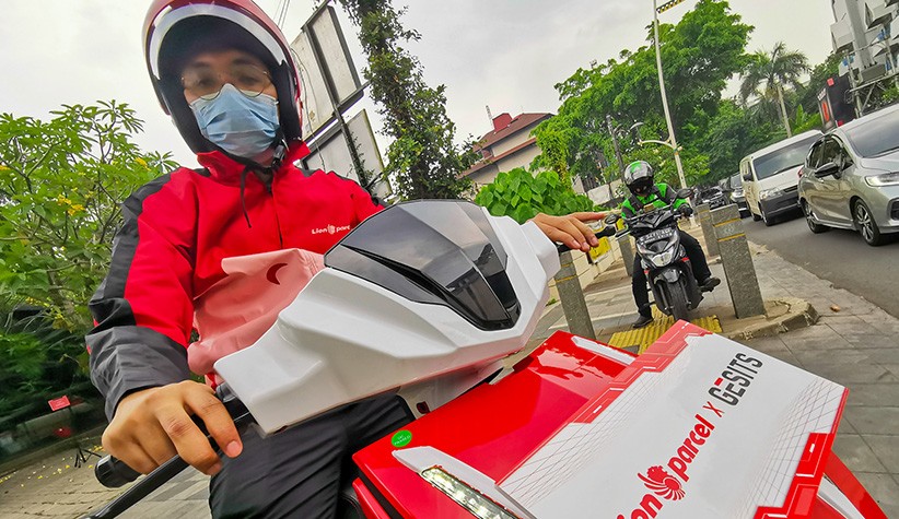 Pengantaran Paket dengan Motor Listrik - Bagian 3