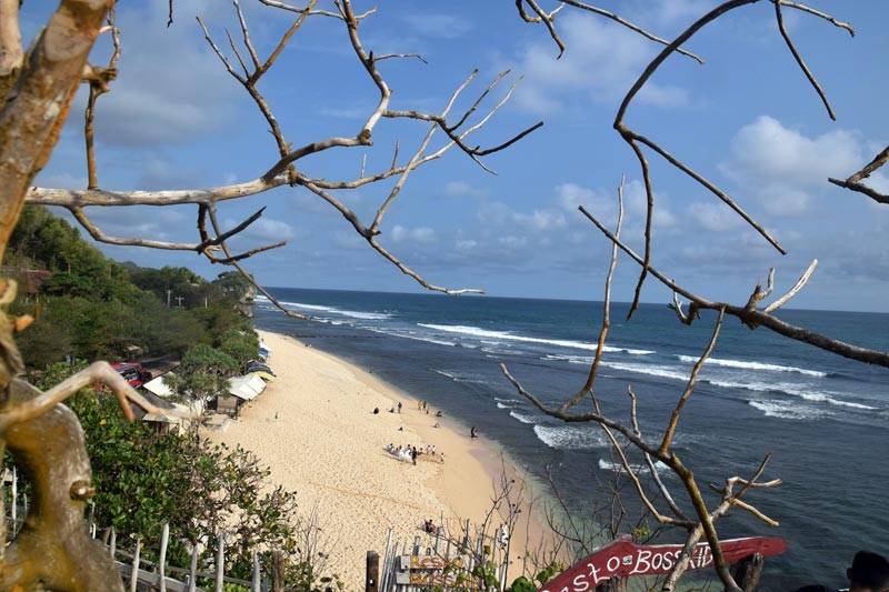 Menikmati Eksotisme Pantai Indrayanti Gunungkidul  - Bagian 1